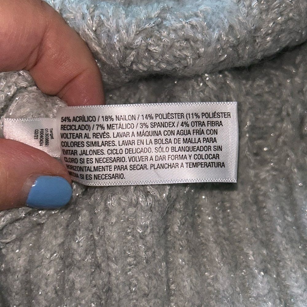 New Universal Thread Gray/Silver 4 Button Cardiga… - image 6